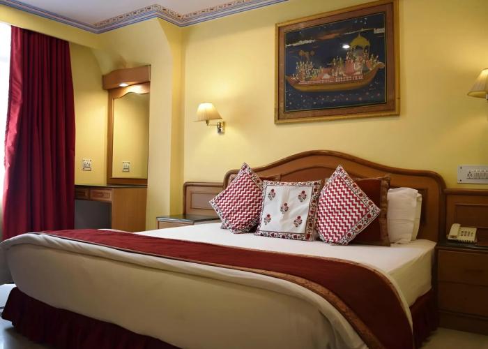 Hotel Fort Chandragupt Jaipur