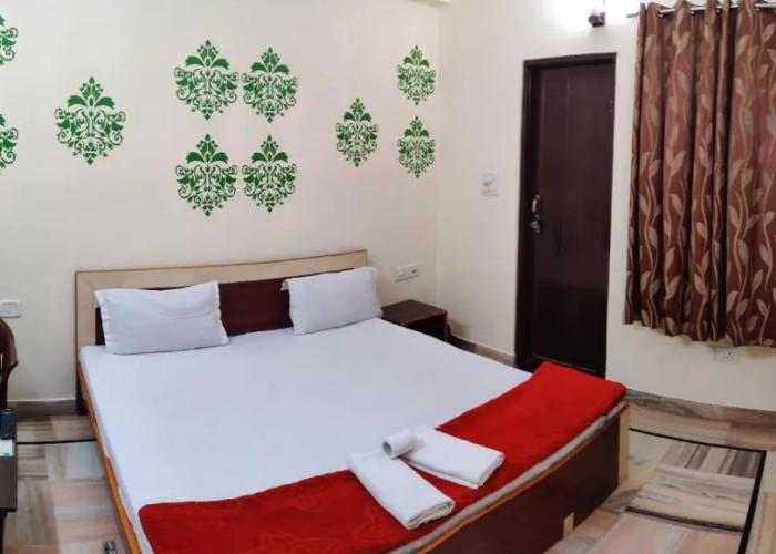 Madhav Guest House