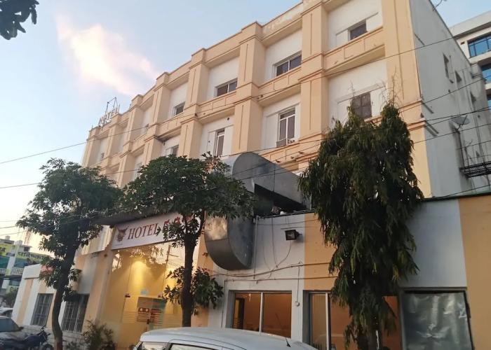 Hotel C9