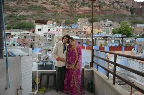 Tanu Guest House