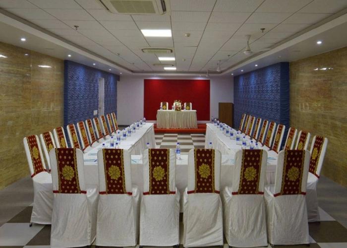 Hotel Shri Ram Empire