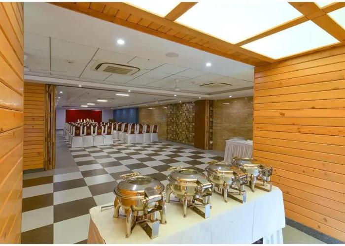 Hotel Shri Ram Empire