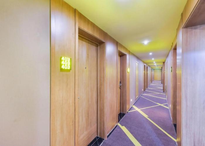 IU Hotel·Jiayuguan People's  Shopping Mall