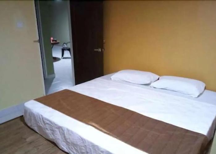 Aeon Tebrau Homestay And D-Hotel