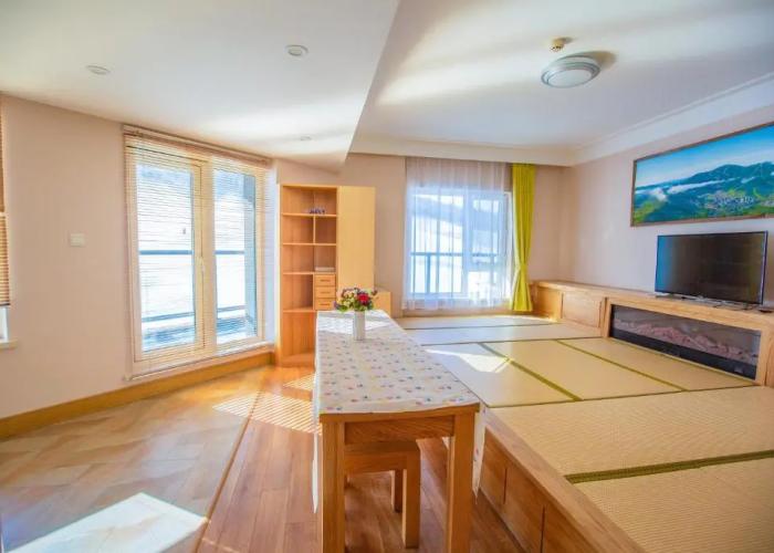 Songhua Lake Qingshan Snow View Apartment