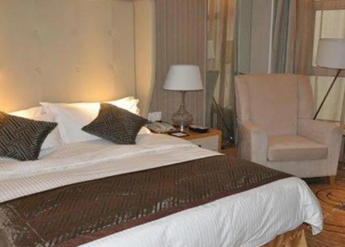 XinHua JianGuo Hotel
