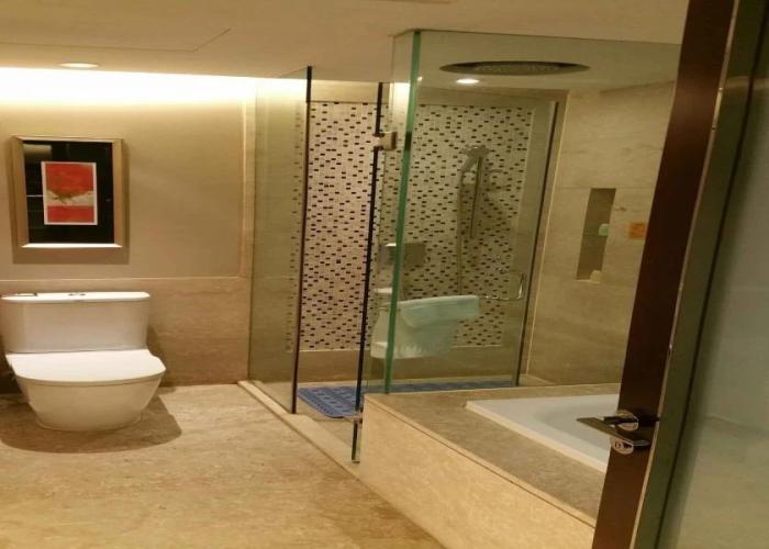 XinHua JianGuo Hotel
