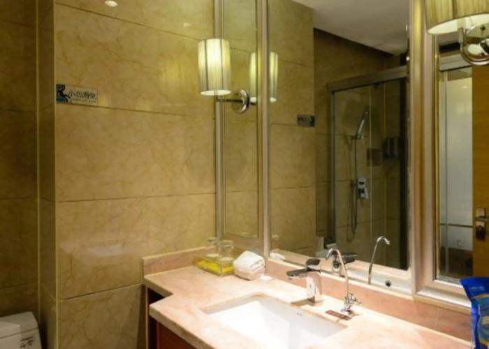 Jinghu Hotel