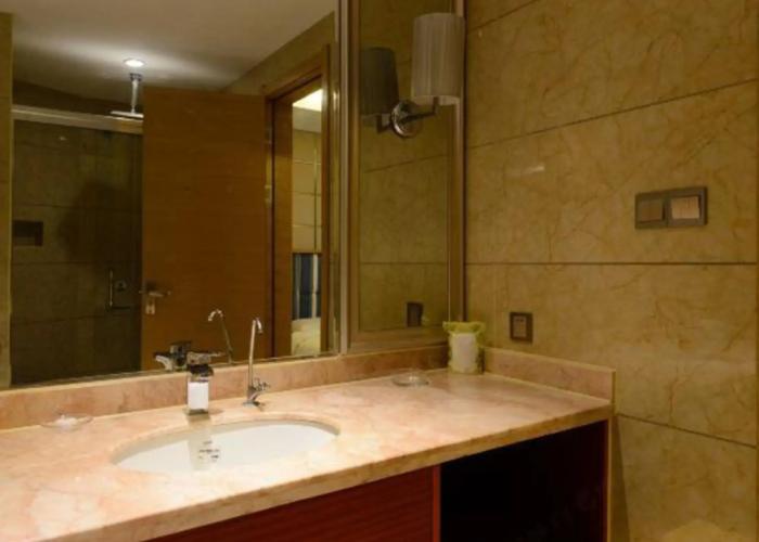 Jinghu Hotel