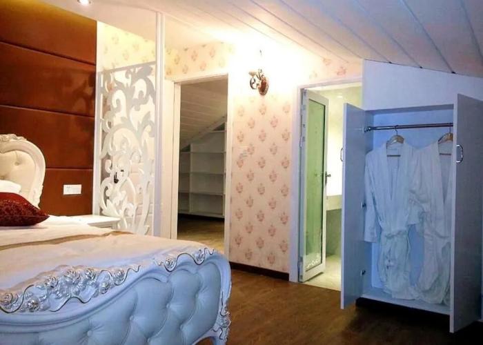 Hotel Rosegarden