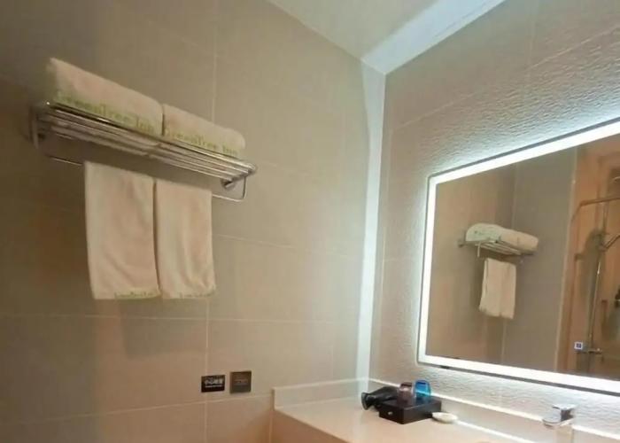 GreenTree Inn Jiujiang Railway Station Hotel
