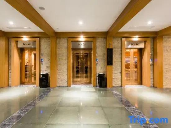 Xihai Hot Spring Holiday Hotel