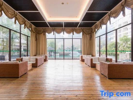 Xihai Hot Spring Holiday Hotel