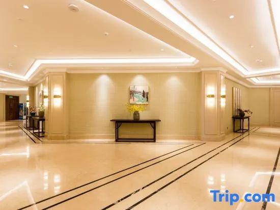 Xihai Hot Spring Holiday Hotel