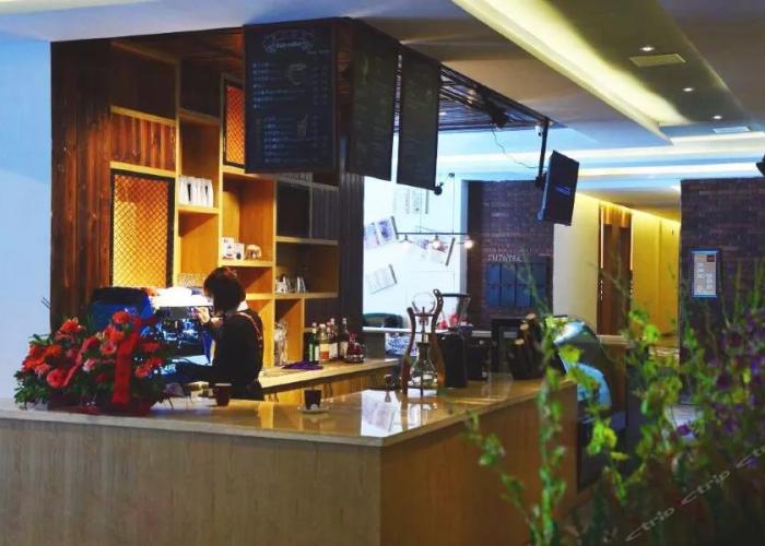 James Joyce Coffetel Lushan Guling Street