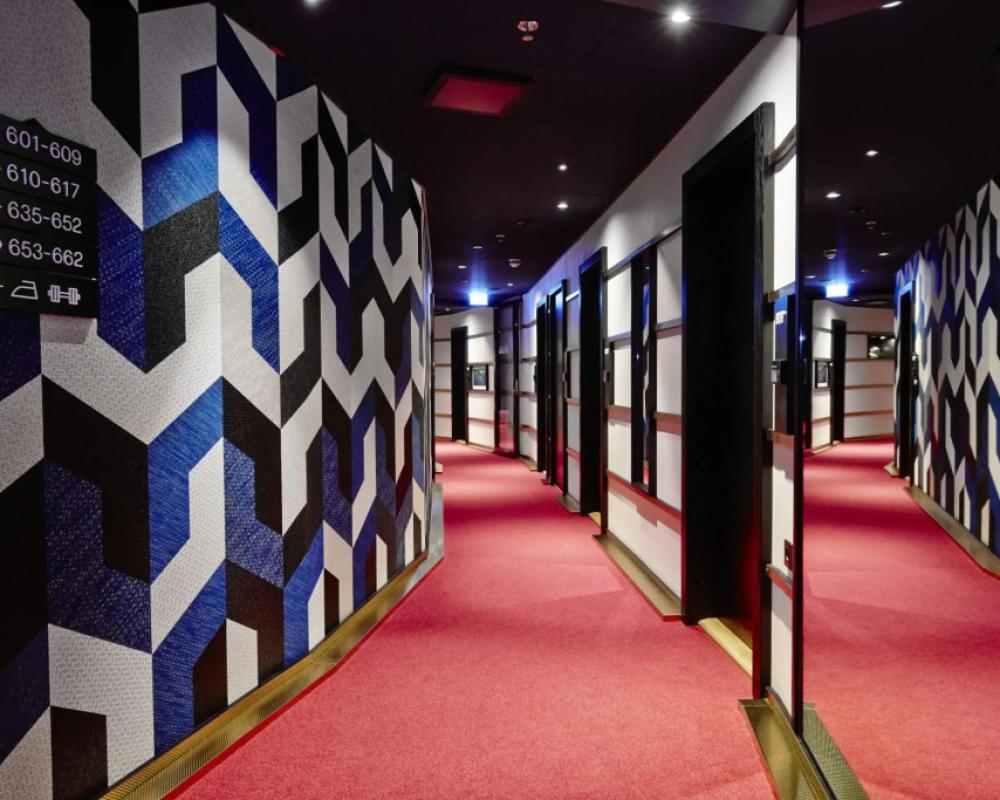 фото Vox Hotel