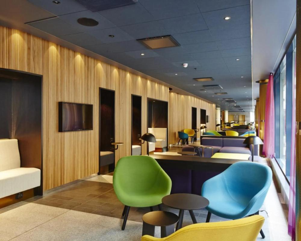 фото Vox Hotel