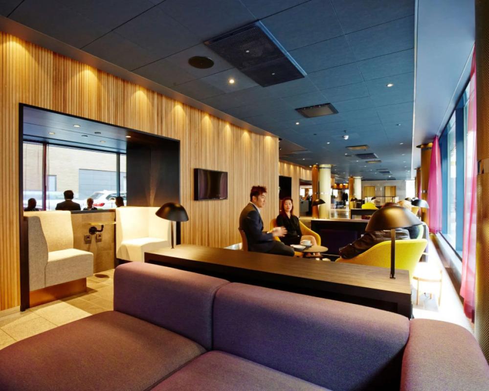 фото Vox Hotel