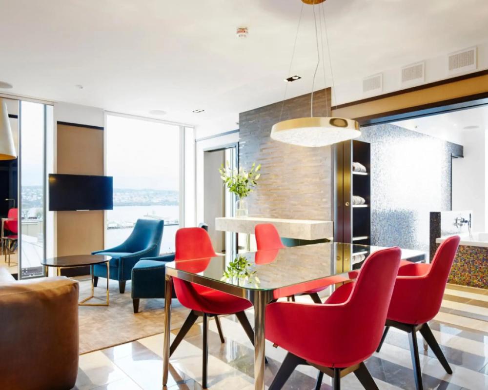 фото Vox Hotel