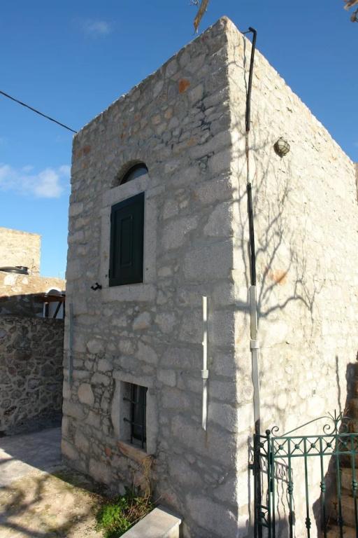 фото Spitakia