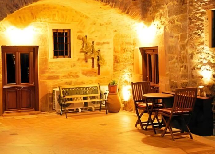 Mouzaliko Guesthouse Mansion