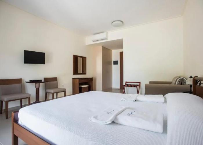 Almiriki Chios Rooms & Apartments