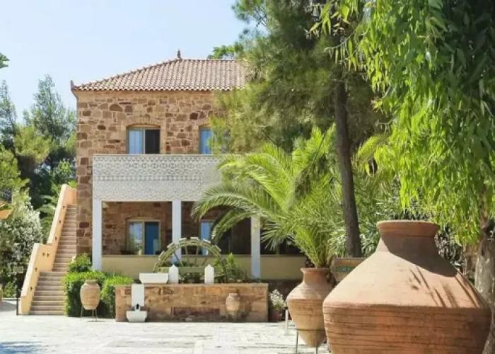 Grecian Castle Hotel