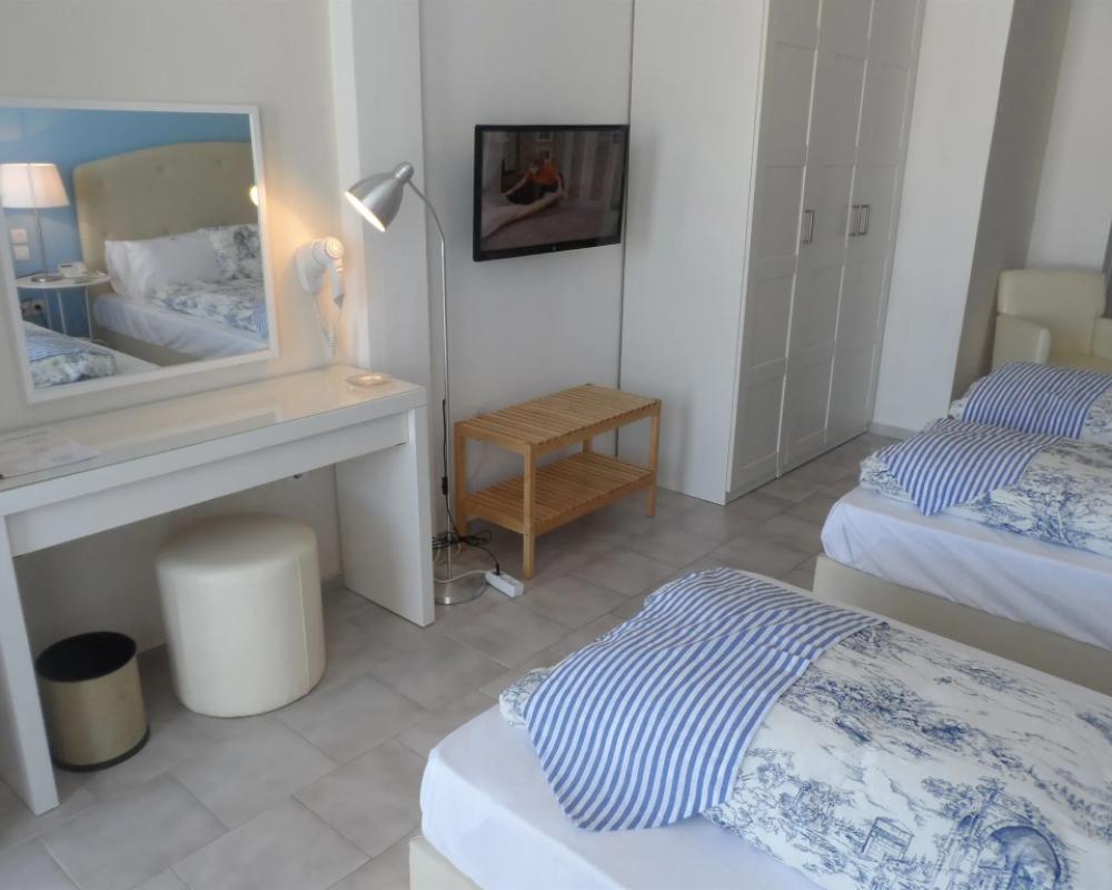 фото Seafront Studios & Apartments