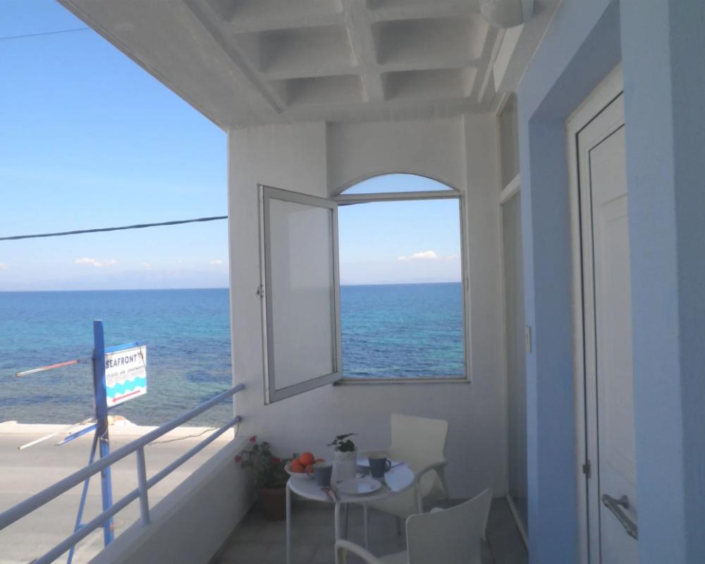 фото Seafront Studios & Apartments