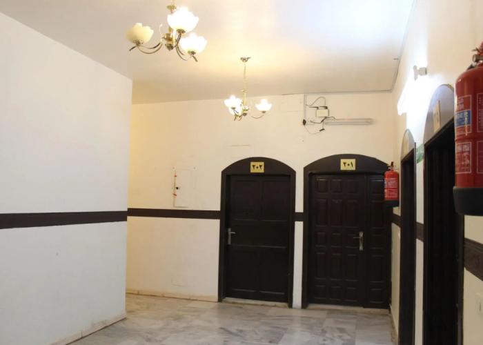 Al Eairy Furnished Apartments Al Baha 4