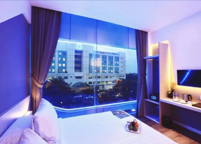 Ozone Hotel Pantai Indah Kapuk