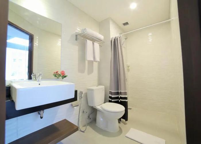 Ozone Hotel Pantai Indah Kapuk