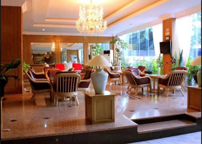 Johns Pardede International Hotel