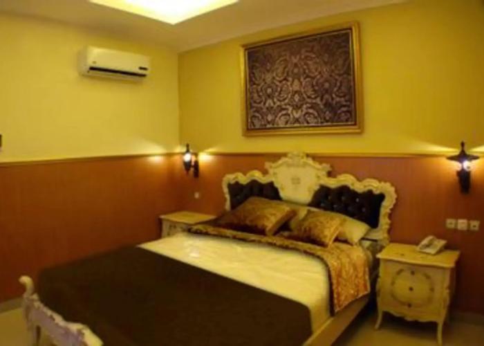Grand Batik Inn