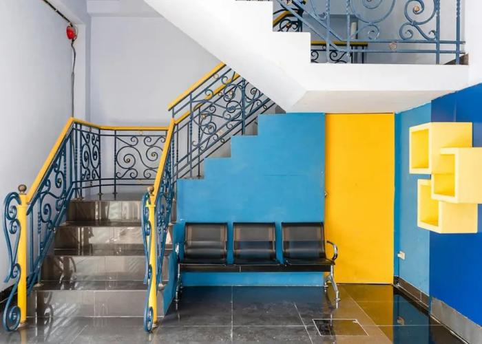 RedDoorz Plus near Taman Ismail Marzuki