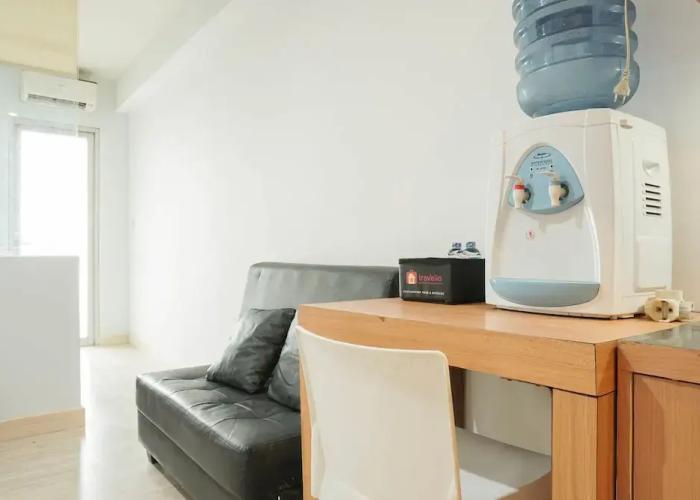 Cozy and Simply Studio Titanium Square Apartment