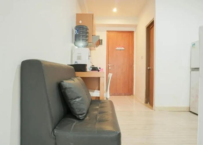 Cozy and Simply Studio Titanium Square Apartment