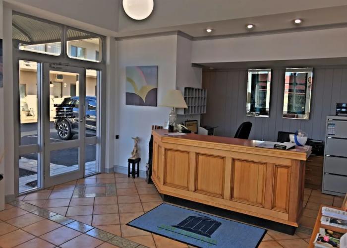 New England Motor Inn