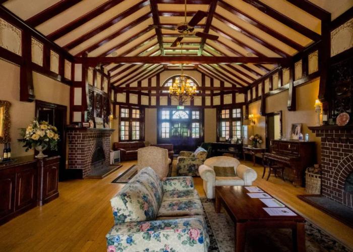 Petersons Armidale Winery & Guesthouse
