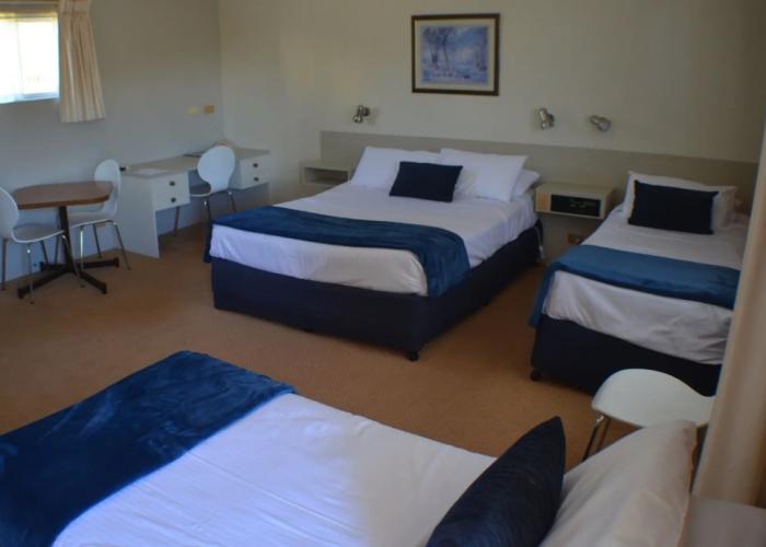Deer Park Motor Inn