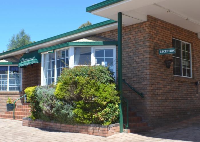 Deer Park Motor Inn