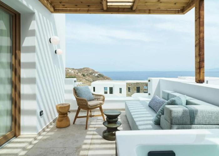 Amyth of Mykonos Super Paradise