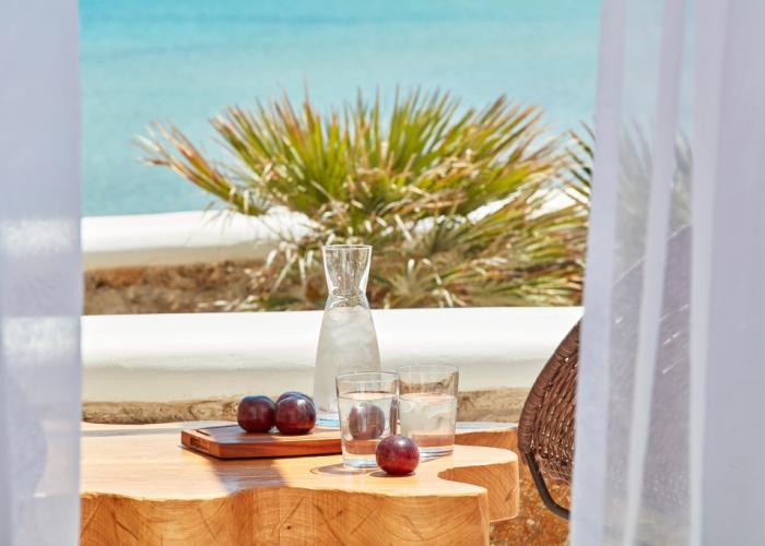 Mykonos Waves Beach House & Suites