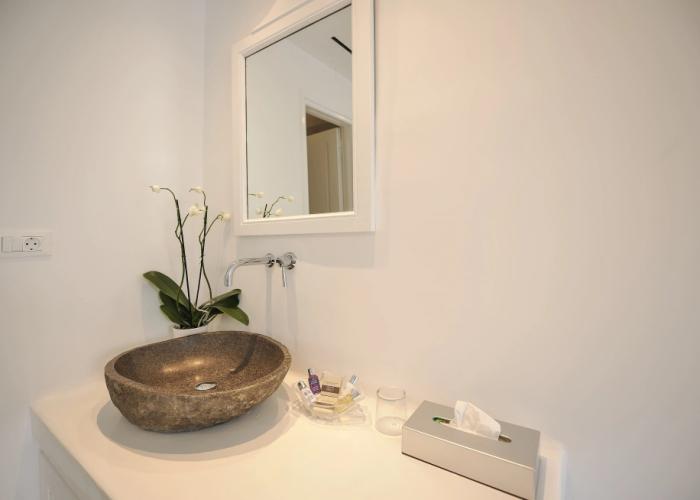 Ostraco Suites