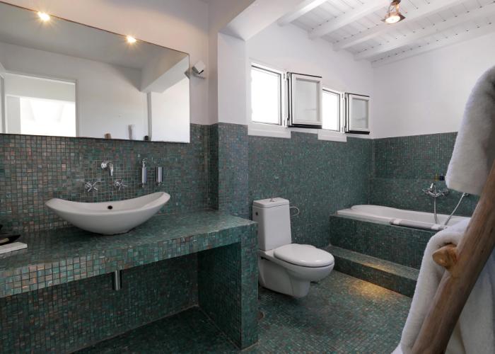 Ostraco Suites