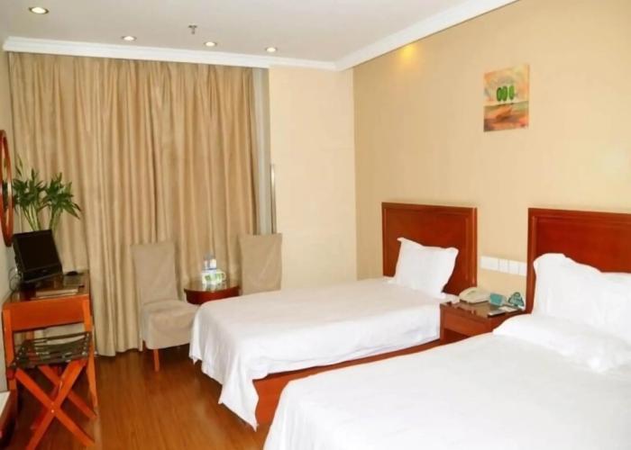 GreenTree Inn Wenshang Baoxiang Temple Express Hotel