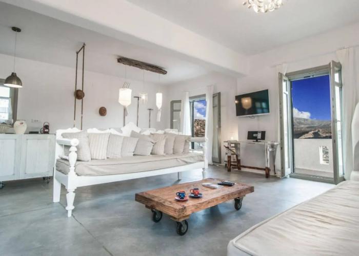 Halcyon Suites and Villas Naxos
