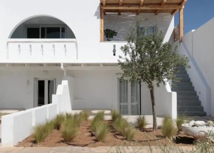 Iphimedeia Apartments & Suites