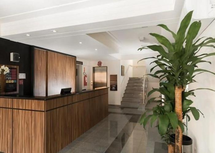 Hotel Dois H