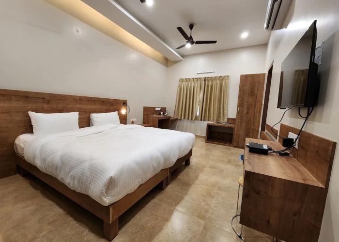 OYO 19968 Hotel Gulmohar Grand